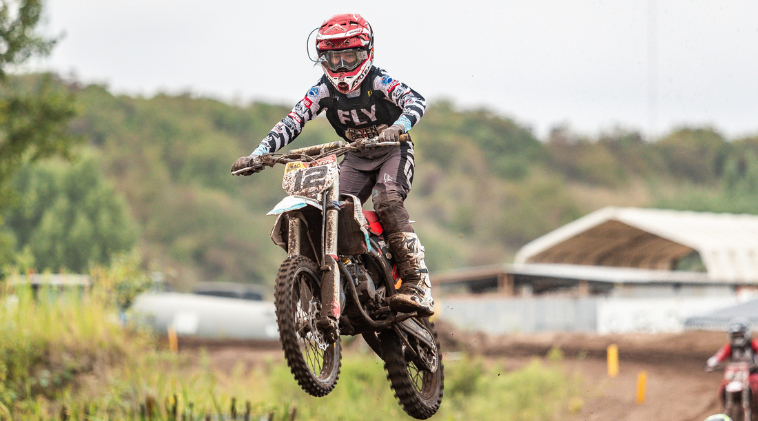 Why Custom Jerseys Are Taking Over Amateur Racing